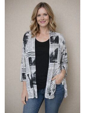 Comfy USA Cardigan Women's Size Medium Black White Newspaper Print Open Front